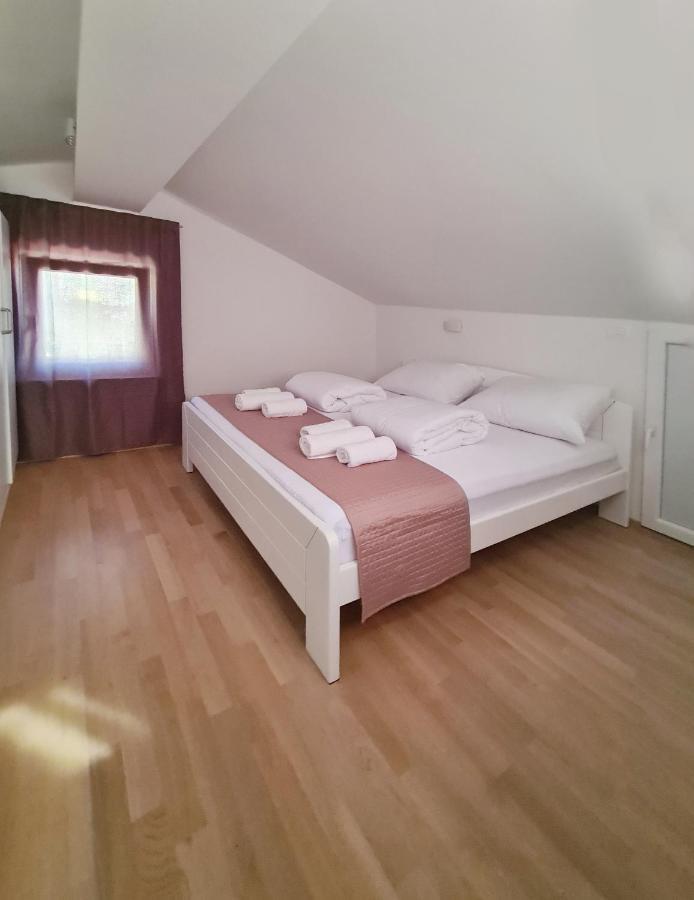 Hisa Idej Apartment Sezana Exterior photo